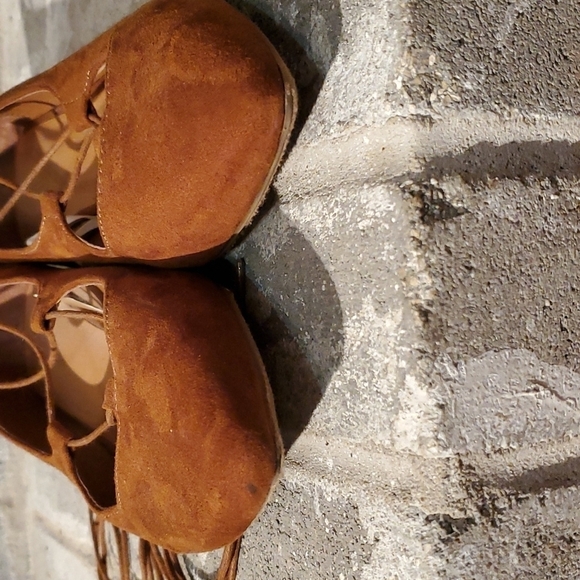 Mossimo Flat Shoes Womens Size 7.5 Pointed Toe Gladiator Small Heel - Picture 3 of 10